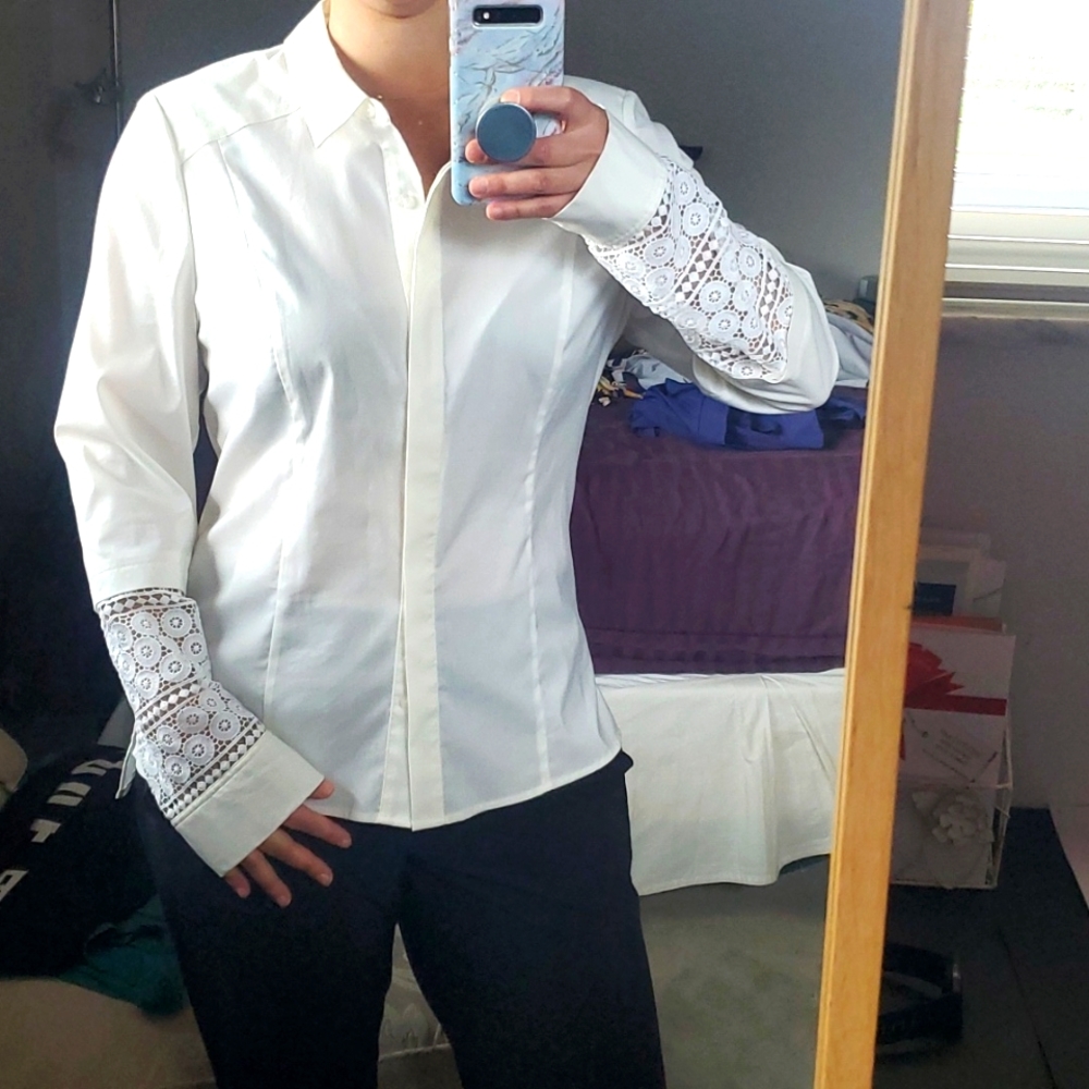 Laundry White Button Down with lace detailing on sleeve. Worn 1 time.